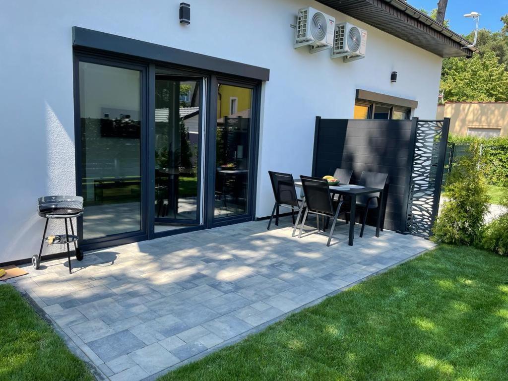 Apartamenty Przy Parku -150M Od Plazy Darlowko Εξωτερικό φωτογραφία